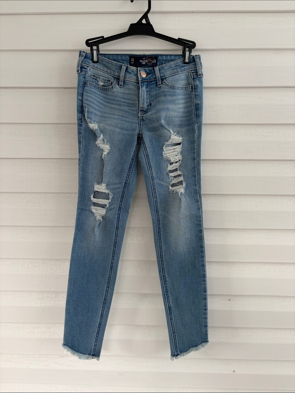 Hollister Crop Distressed Light Wash Closet Staple Skinny Jeans Size 00